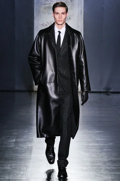 Look 5